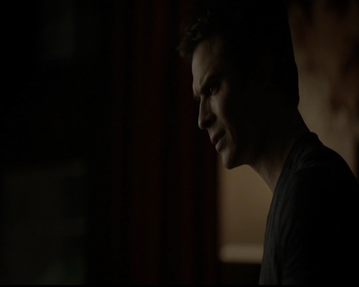 VampireDiariesWorld-dot-org_5x05MontersBall2147.jpg