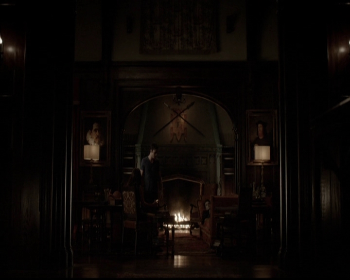 VampireDiariesWorld-dot-org_5x05MontersBall2157.jpg