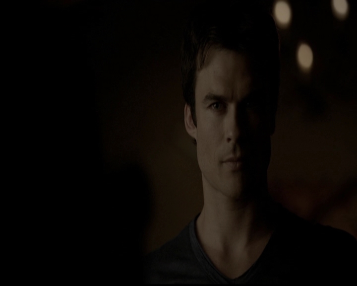 VampireDiariesWorld-dot-org_5x05MontersBall2168.jpg