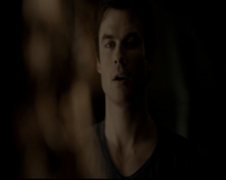 VampireDiariesWorld-dot-org_5x05MontersBall2178.jpg
