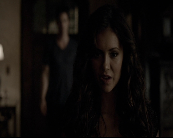 VampireDiariesWorld-dot-org_5x05MontersBall2191.jpg