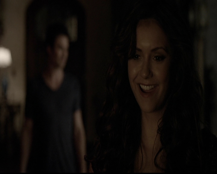 VampireDiariesWorld-dot-org_5x05MontersBall2201.jpg