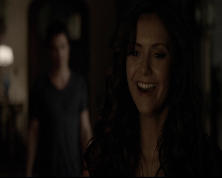 VampireDiariesWorld-dot-org_5x05MontersBall2202.jpg