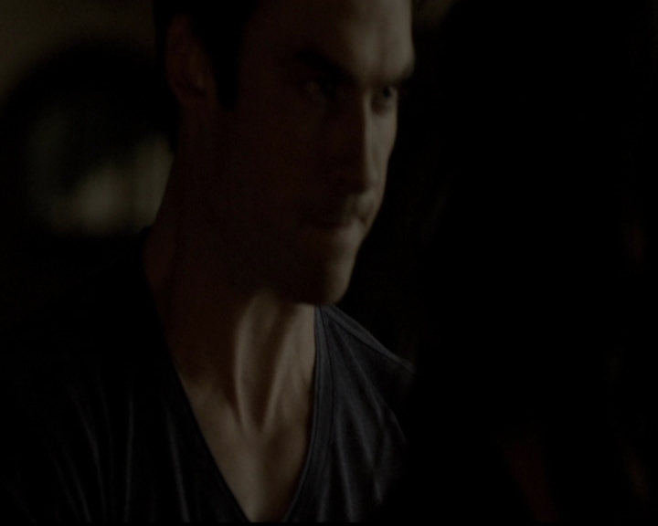 VampireDiariesWorld-dot-org_5x05MontersBall2218.jpg
