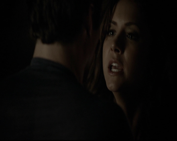 VampireDiariesWorld-dot-org_5x05MontersBall2229.jpg