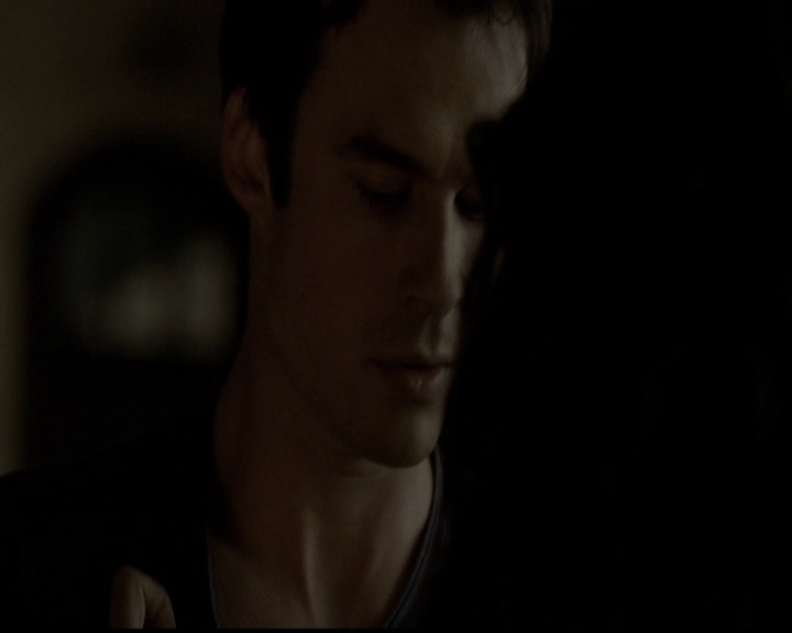 VampireDiariesWorld-dot-org_5x05MontersBall2230.jpg