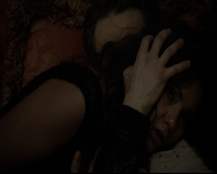VampireDiariesWorld-dot-org_5x05MontersBall2264.jpg