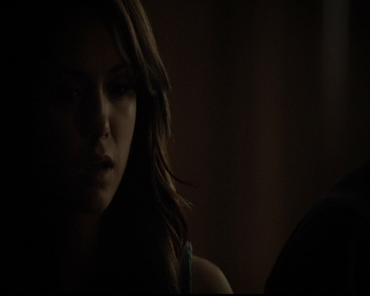 VampireDiariesWorld-dot-org_5x05MontersBall2293.jpg