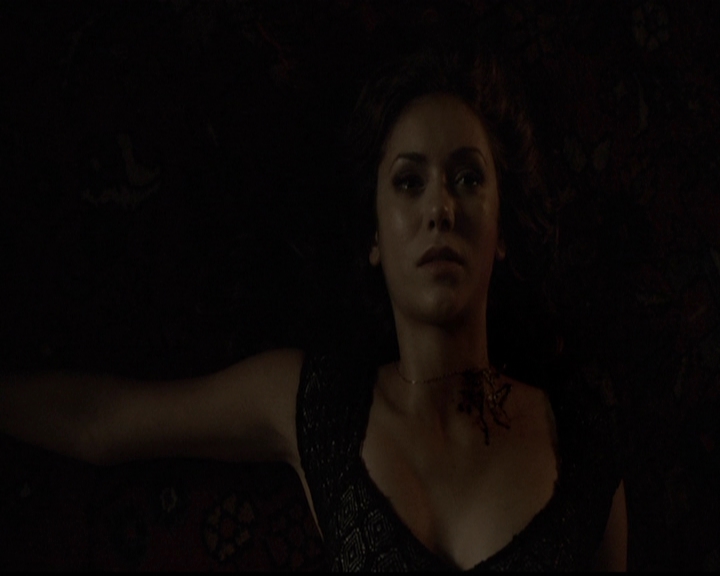 VampireDiariesWorld-dot-org_5x05MontersBall2310.jpg