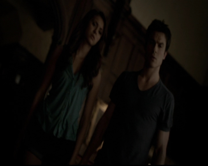 VampireDiariesWorld-dot-org_5x05MontersBall2316.jpg
