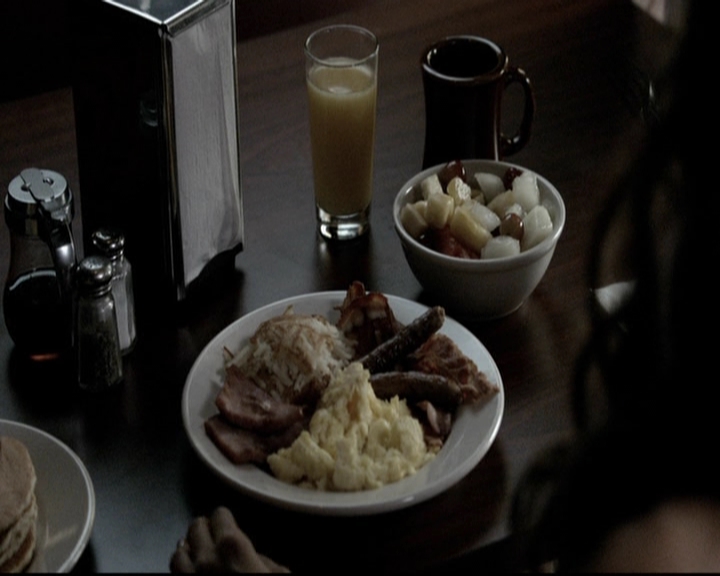 VampireDiariesWorld-dot-org_5x06HandleWithCare0048.jpg