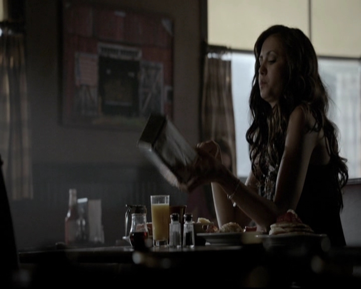 VampireDiariesWorld-dot-org_5x06HandleWithCare0069.jpg