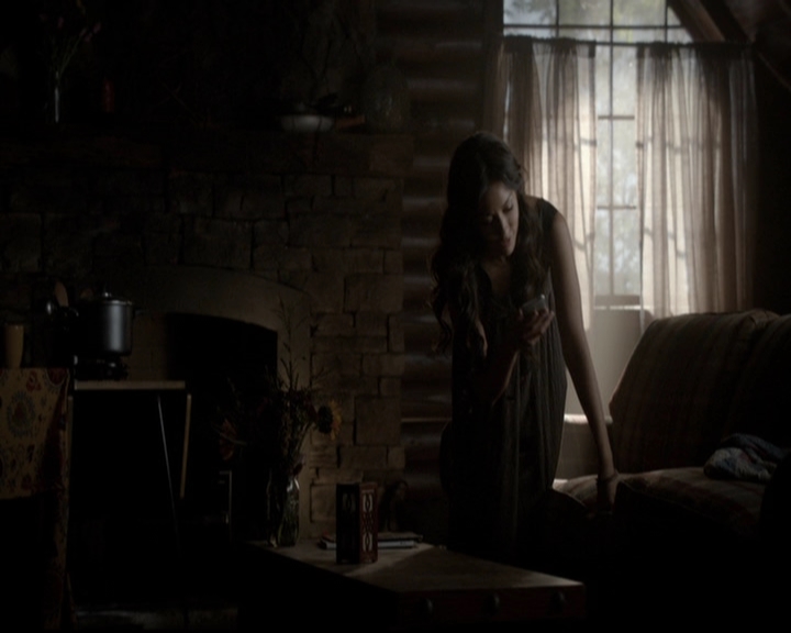 VampireDiariesWorld-dot-org_5x06HandleWithCare0602.jpg