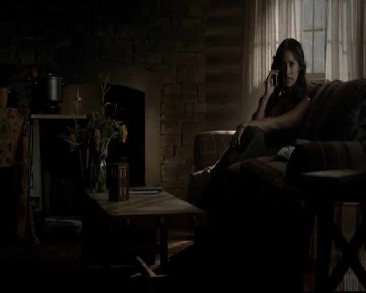 VampireDiariesWorld-dot-org_5x06HandleWithCare0610.jpg