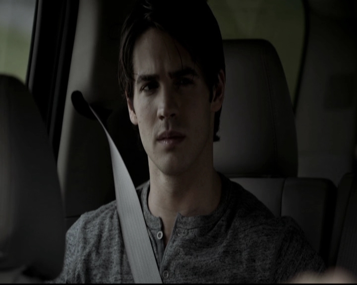 VampireDiariesWorld-dot-org_5x06HandleWithCare0641.jpg