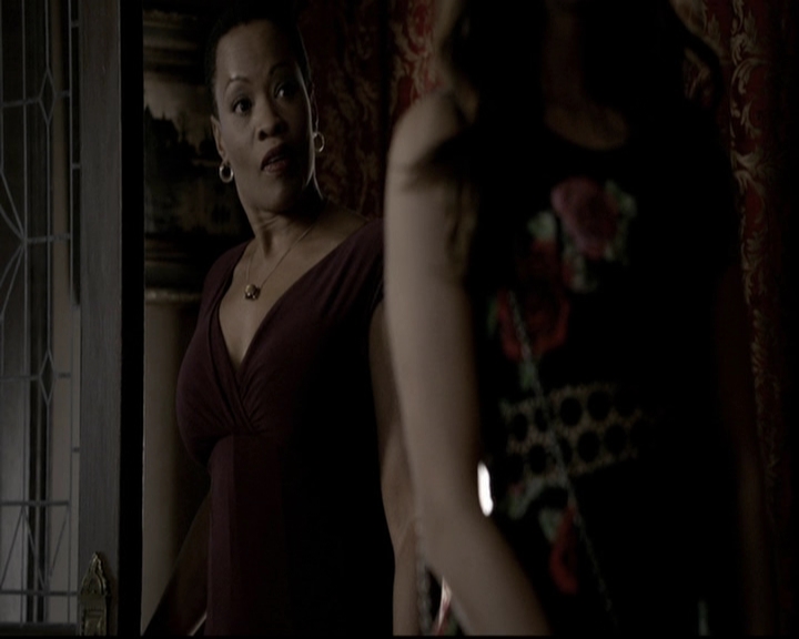 VampireDiariesWorld-dot-org_5x06HandleWithCare1256.jpg