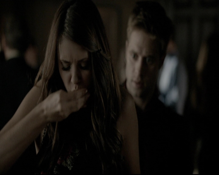 VampireDiariesWorld-dot-org_5x06HandleWithCare1330.jpg