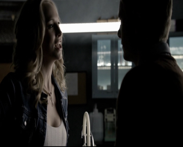 VampireDiariesWorld-dot-org_5x06HandleWithCare1612.jpg