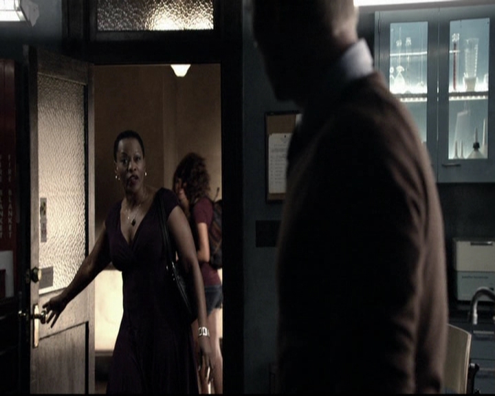 VampireDiariesWorld-dot-org_5x06HandleWithCare1653.jpg