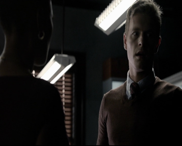 VampireDiariesWorld-dot-org_5x06HandleWithCare1660.jpg