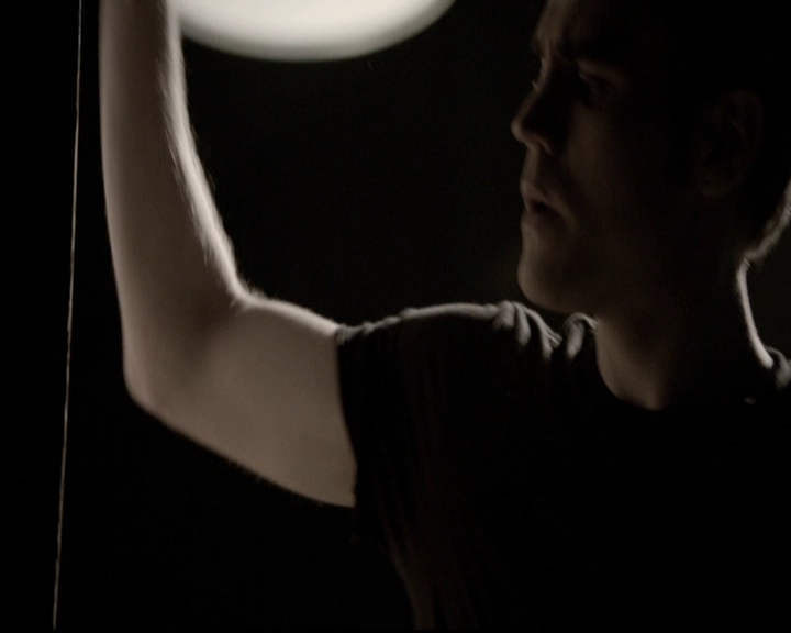 VampireDiariesWorld-dot-org_5x06HandleWithCare1812.jpg