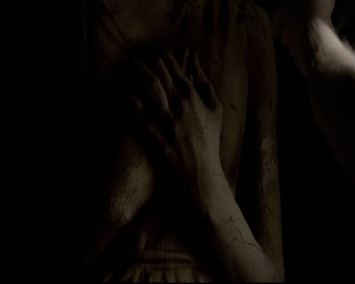 VampireDiariesWorld-dot-org_5x06HandleWithCare1857.jpg