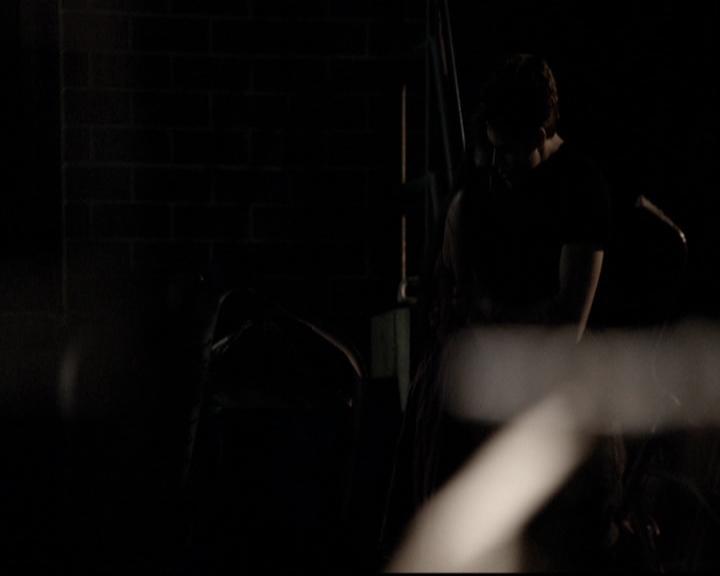 VampireDiariesWorld-dot-org_5x06HandleWithCare1882.jpg