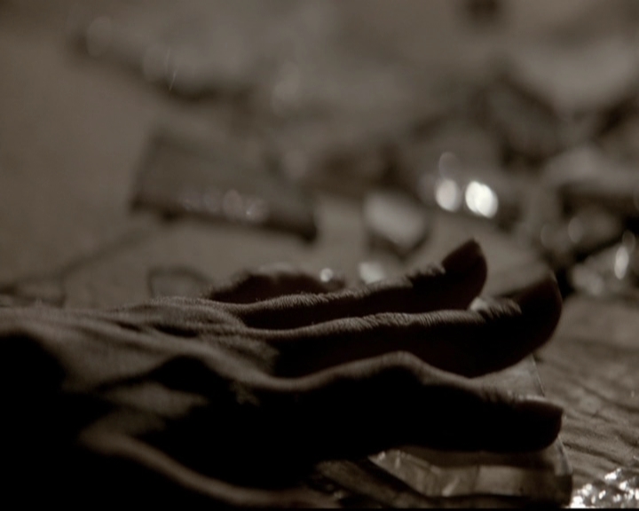 VampireDiariesWorld-dot-org_5x06HandleWithCare1924.jpg