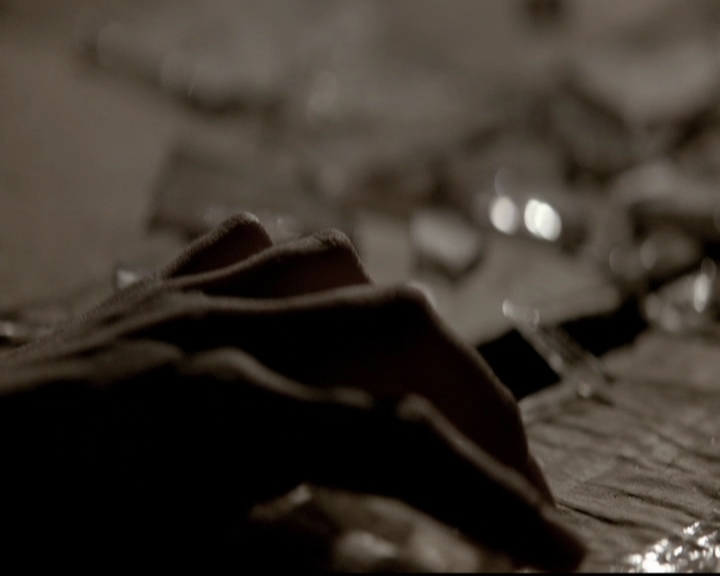 VampireDiariesWorld-dot-org_5x06HandleWithCare1925.jpg