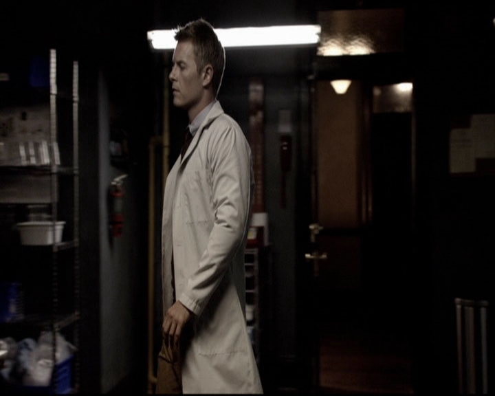 VampireDiariesWorld-dot-org_5x06HandleWithCare1955.jpg