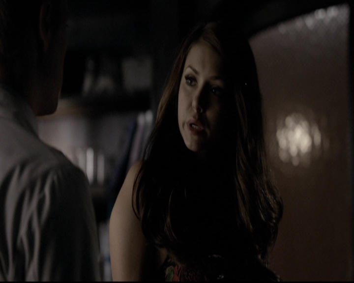 VampireDiariesWorld-dot-org_5x06HandleWithCare1970.jpg