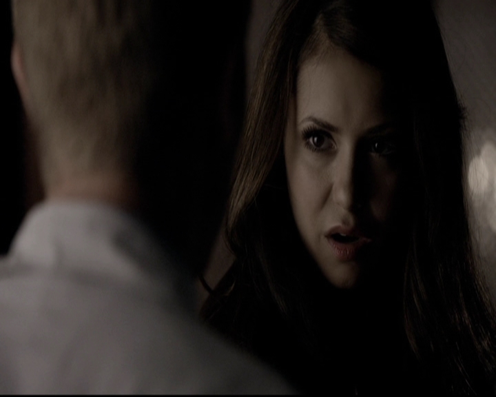 VampireDiariesWorld-dot-org_5x06HandleWithCare1983.jpg