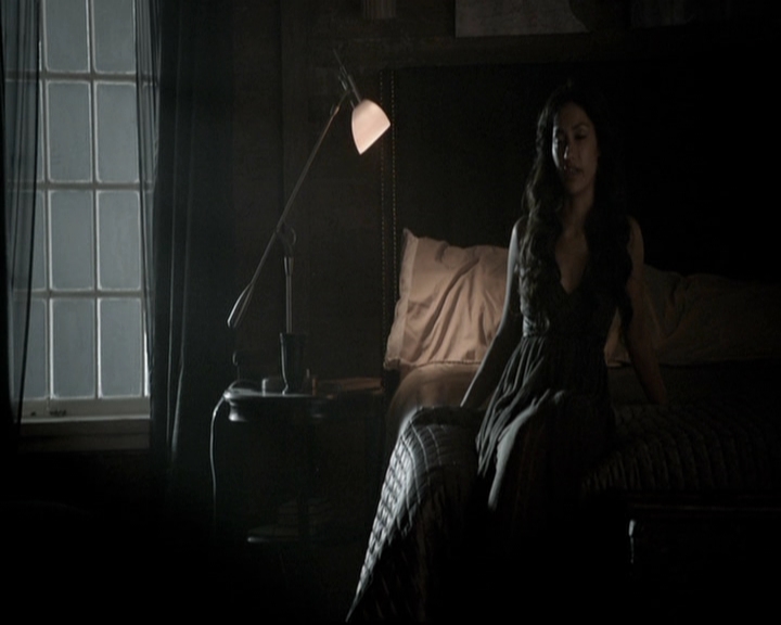 VampireDiariesWorld-dot-org_5x06HandleWithCare2200.jpg