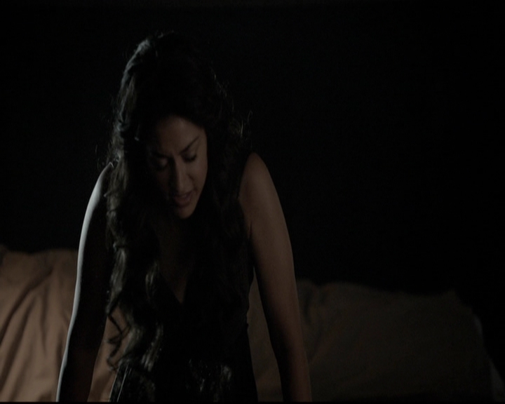 VampireDiariesWorld-dot-org_5x06HandleWithCare2212.jpg
