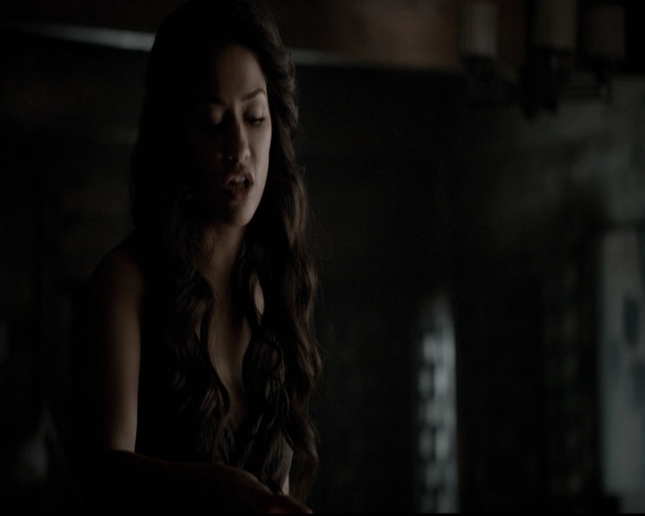 VampireDiariesWorld-dot-org_5x06HandleWithCare2269.jpg