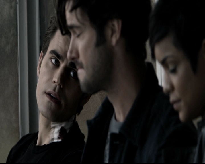 VampireDiariesWorld-dot-org_5x07DeathAndTheMaiden0075.jpg