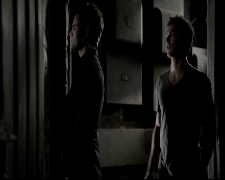VampireDiariesWorld-dot-org_5x07DeathAndTheMaiden0409.jpg