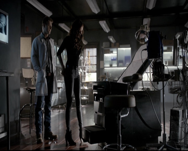 VampireDiariesWorld-dot-org_5x07DeathAndTheMaiden0554.jpg