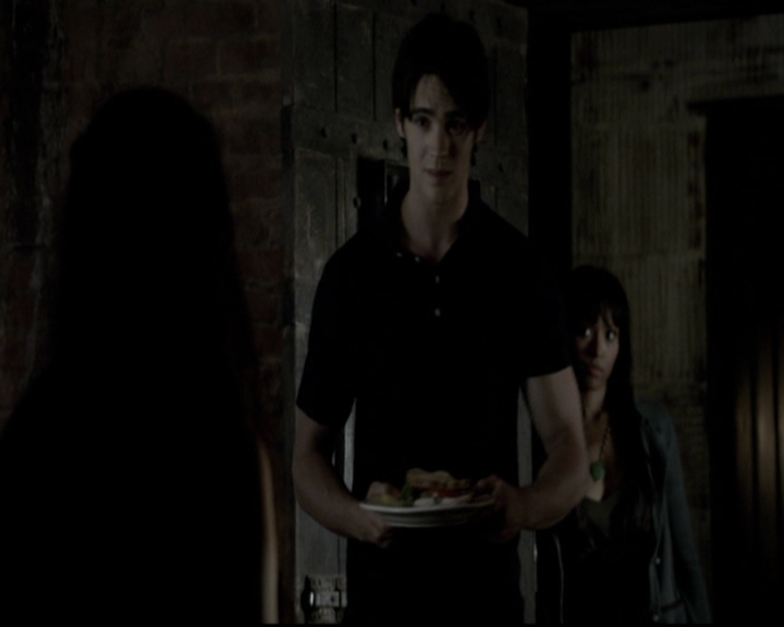 VampireDiariesWorld-dot-org_5x07DeathAndTheMaiden0808.jpg
