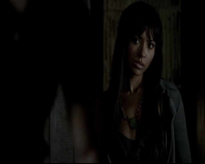 VampireDiariesWorld-dot-org_5x07DeathAndTheMaiden0822.jpg