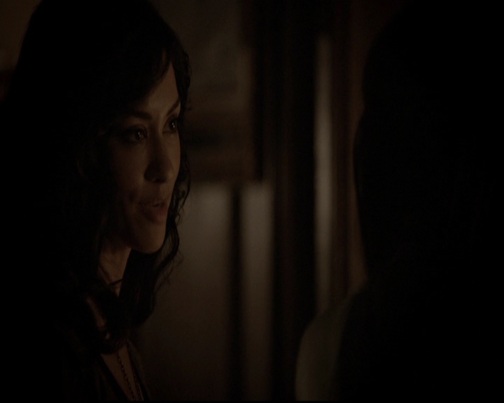 VampireDiariesWorld-dot-org_5x07DeathAndTheMaiden2065.jpg