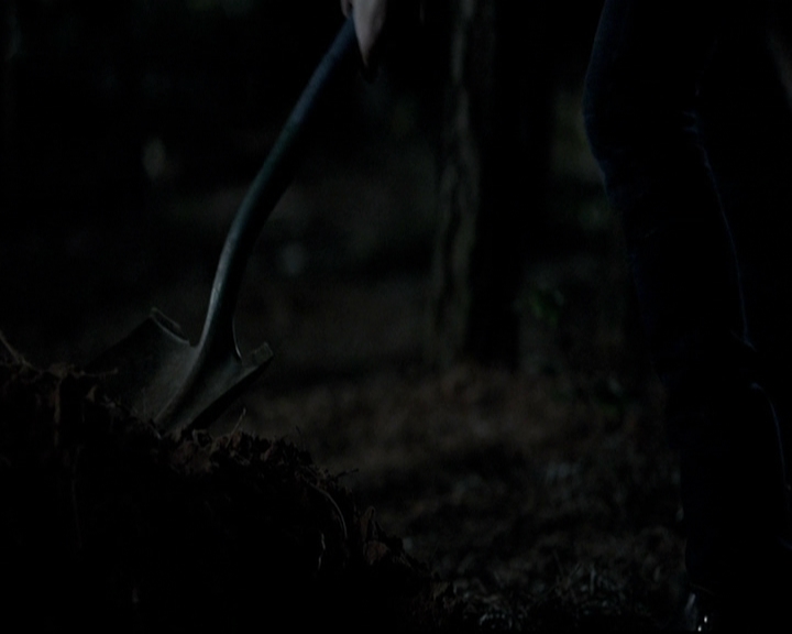 VampireDiariesWorld-dot-org_5x07DeathAndTheMaiden2292.jpg