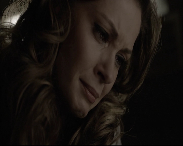 VampireDiariesWorld-dot-org_5x08DeadManOnCampus-deletedscene0097.jpg