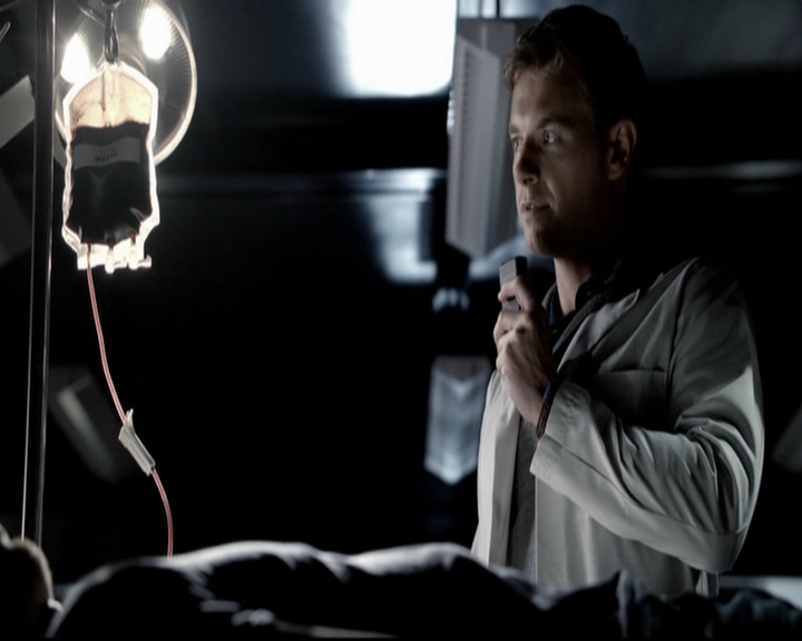 VampireDiariesWorld-dot-org_5x08DeadManOnCampus0079.jpg VampireDiariesWorld-dot-org_5x08DeadManOnCampus0079.jpg