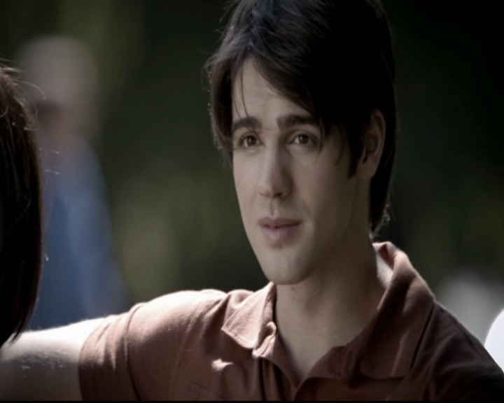 VampireDiariesWorld-dot-org_5x08DeadManOnCampus0290.jpg