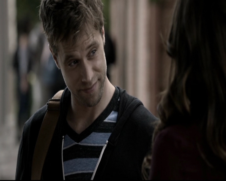 VampireDiariesWorld-dot-org_5x08DeadManOnCampus0351.jpg