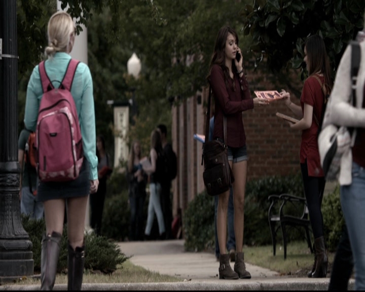 VampireDiariesWorld-dot-org_5x08DeadManOnCampus0380.jpg