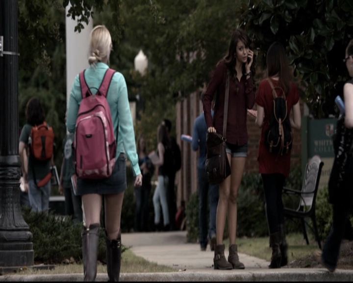 VampireDiariesWorld-dot-org_5x08DeadManOnCampus0381.jpg