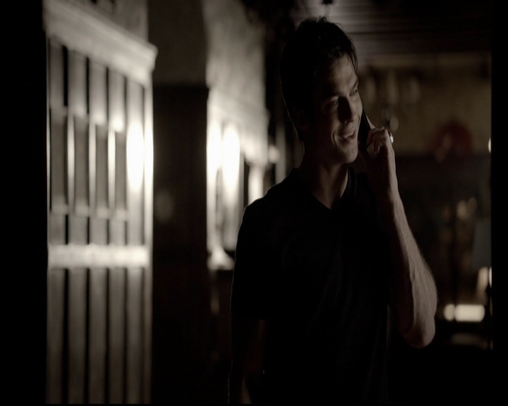 VampireDiariesWorld-dot-org_5x08DeadManOnCampus0389.jpg
