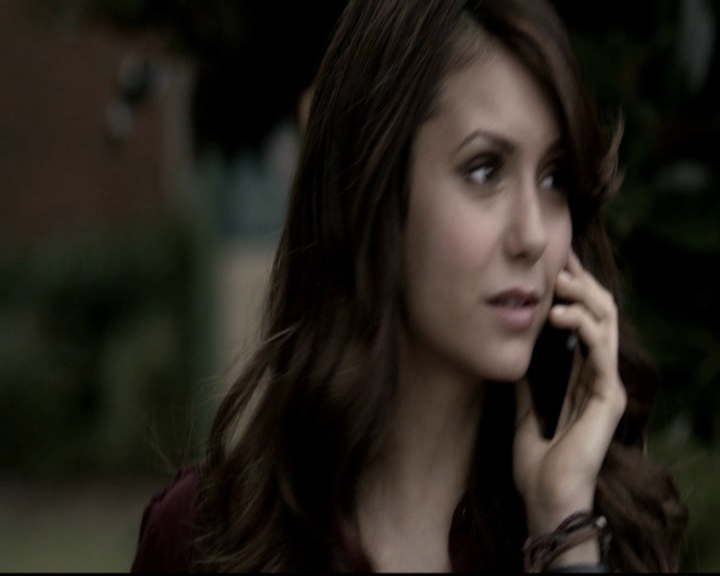 VampireDiariesWorld-dot-org_5x08DeadManOnCampus0393.jpg